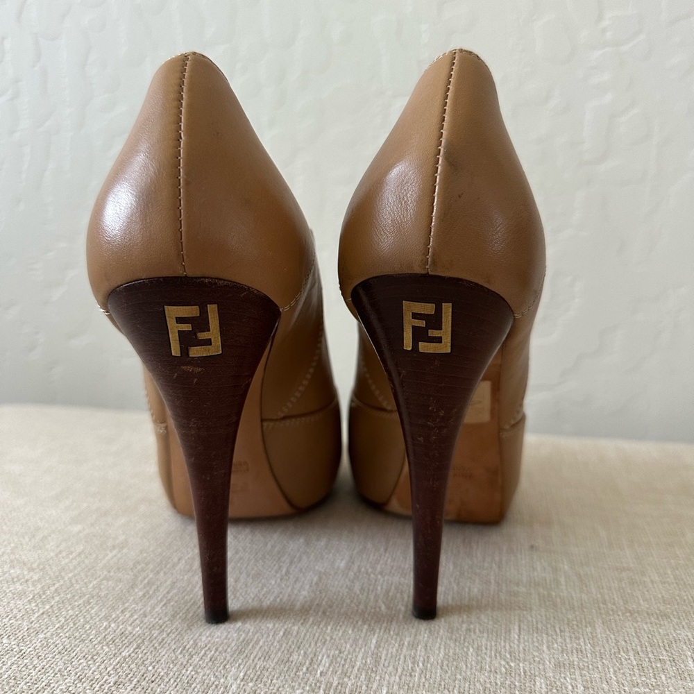FENDI Zucca FF Leather Pumps Size 39 (US Women’s size 8.5) - Picture 6 of 11
